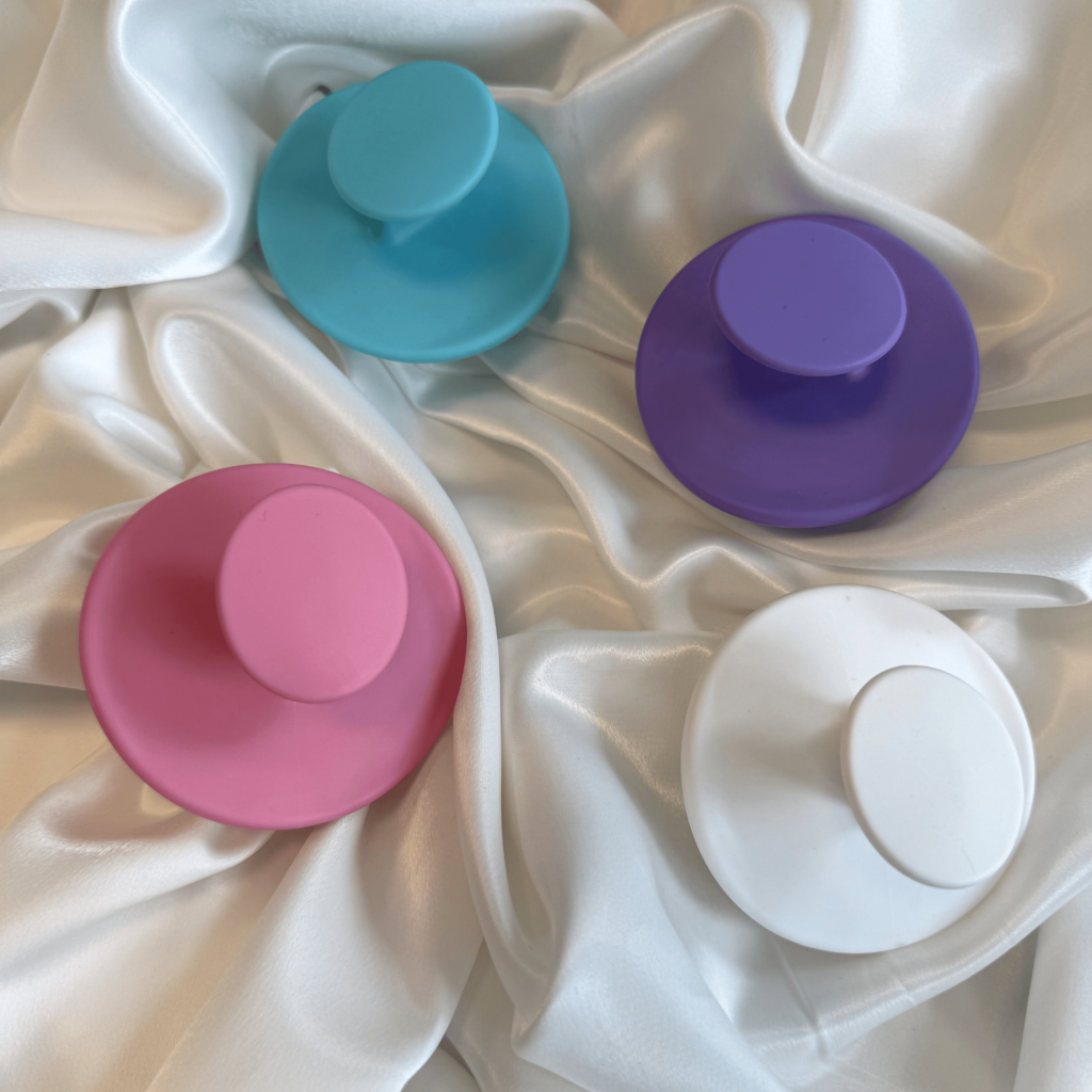 Masajeador Capilar Premium de Silicona – Estimula, Relaja y Potencia tu Rutina.