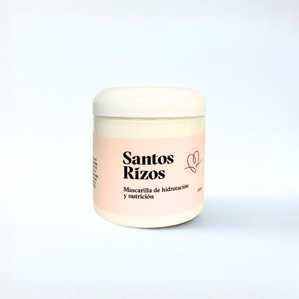 Mascarilla capilar Hidratante: Revierte los daños de un cabello maltratado y reseco.