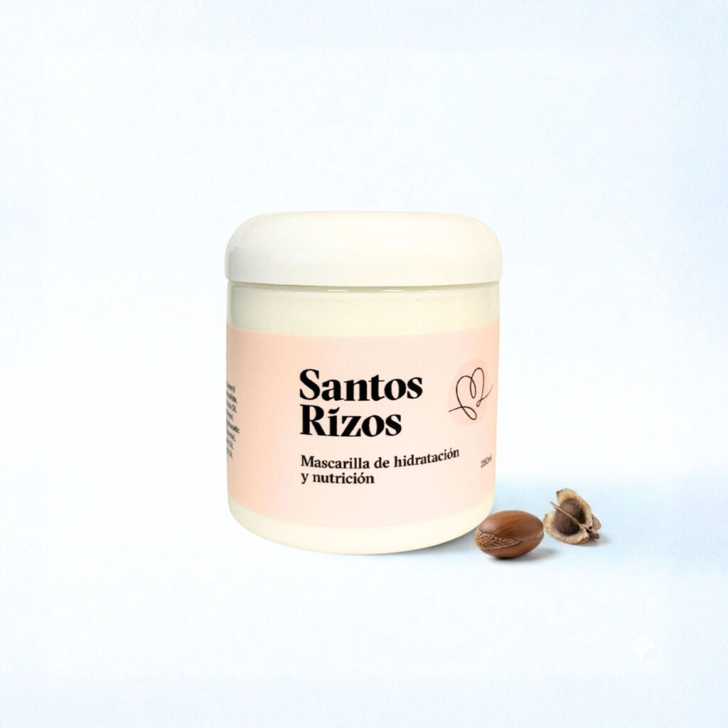 Mascarilla capilar Hidratante: Revierte los daños de un cabello maltratado y reseco.