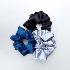 Set de Scrunchies de Satín Santos Rizos